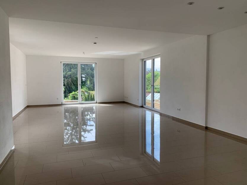 KNIPFER`S ImmobilieNSCHÄTZE - Elegante DachWohnung in sehr ruhiger Wohnlage zur Miete!