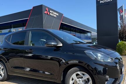 Hyundai i10 8.400 km 13.990 &euro; Königsbrunn 86343