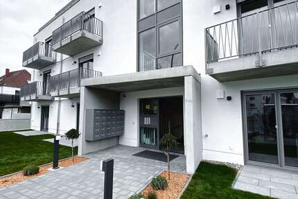 Wohnung zum Mieten in Augsburg 650 € 25 m²