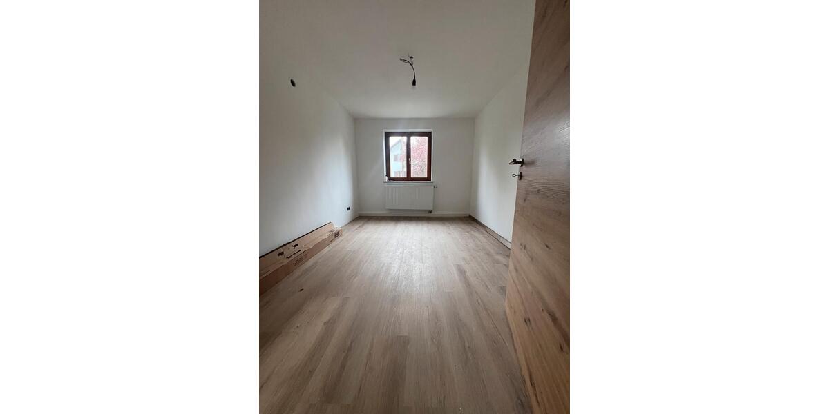 Bauernhaus, Landhaus Prittriching - 9 Zimmer, 154 m&sup2;, 1.690&euro; | Angebot:26373035