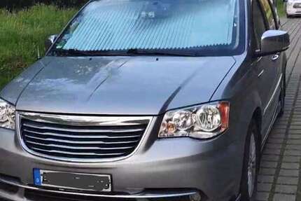 Chrysler Town & Country 166.000 km 9.000 &euro; Aichach, St 86551
