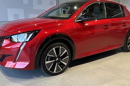 Peugeot 208 15.971 km 17.995 € Augsburg 86179