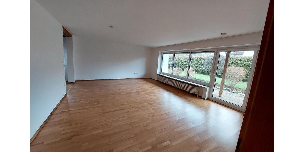 Bungalow Geltendorf - 6.5 Zimmer, 164 m&sup2;, 2.000&euro; | Angebot:25626123