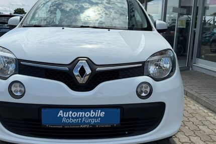 Renault Twingo 107.800 km 5.900 &euro; Kissing 86438