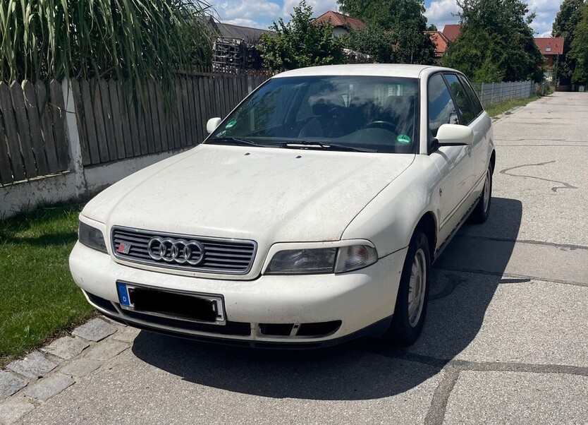 Audi A4 (B5)