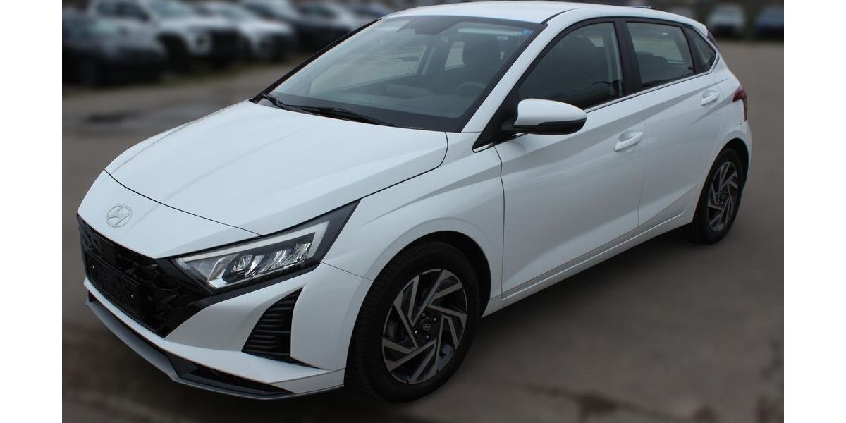 Hyundai i20 13.300 km 15.990 &euro; Neusäß 86356