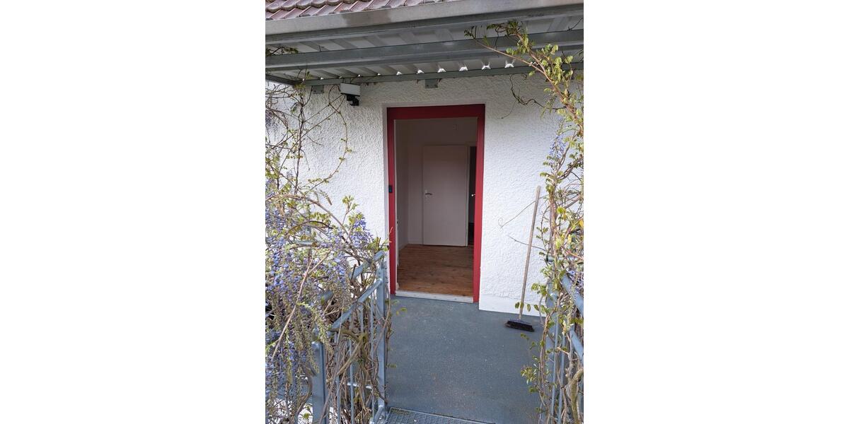 Etagenwohnung Welden - 2 Zimmer, 83 m&sup2;, 900&euro; | Angebot:26610669