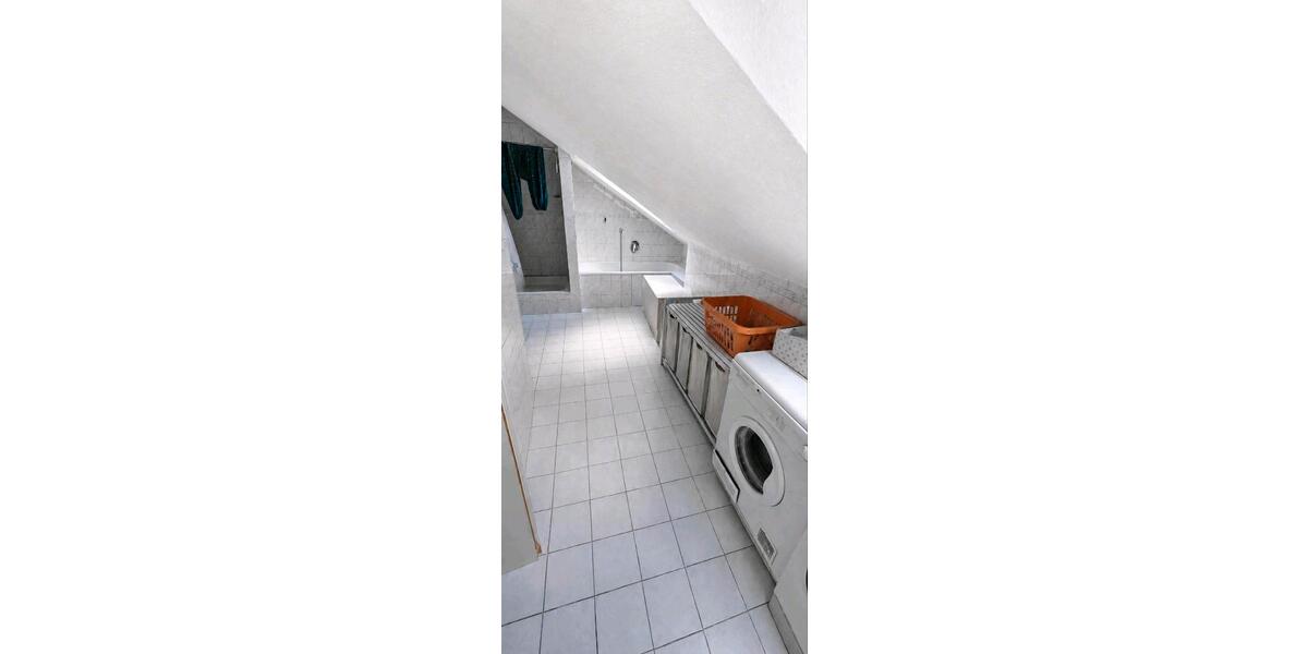 Dachgeschoßwohnung Friedberg - 3.5 Zimmer, 80 m&sup2;, 420.000&euro; | Angebot:26823827