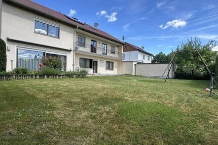 Haus Augsburg Lechhausen - 7 Zimmer, 220 m&sup2;, 890.000&euro; | Angebot:26522237