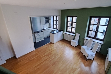 Haus im Haus! Große, denkmalgeschützte Altbauwohnung in der Augsburger Altstadt - Wohnung Augsburg Innenstadt | Angebot:27028794