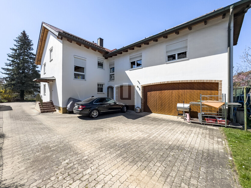 WINDISCH IMMOBILIEN - Für Kapitalanleger - gepflegtes Zweifamilienhaus auf großem Grundstück 8 zimmer