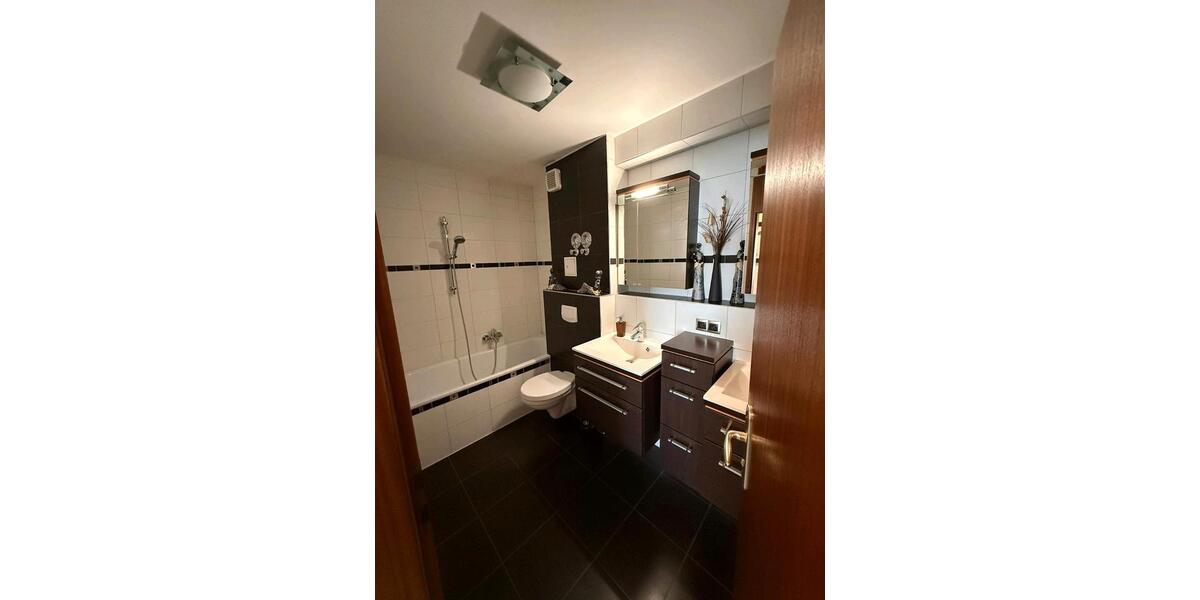 Etagenwohnung Augsburg Lechhausen - 3 Zimmer, 84 m&sup2;, 369.000&euro; | Angebot:26855940