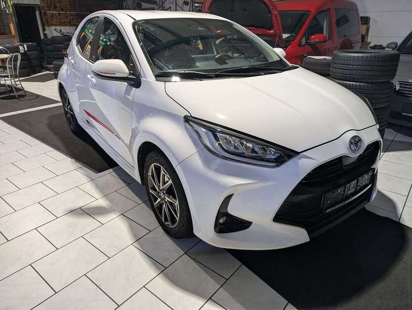 Toyota Yaris 93.800 km 14.990 € Kissing 86438