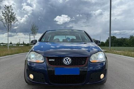 VW Golf 137.402 km 3.900 &euro; Augsburg 86159
