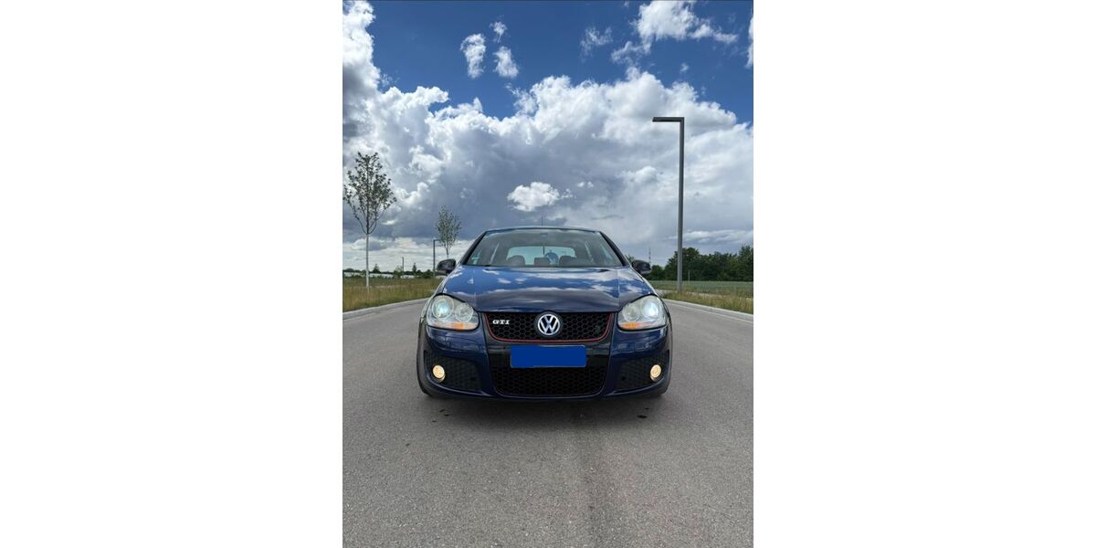 VW Golf 137.402 km 3.900 &euro; Augsburg 86159