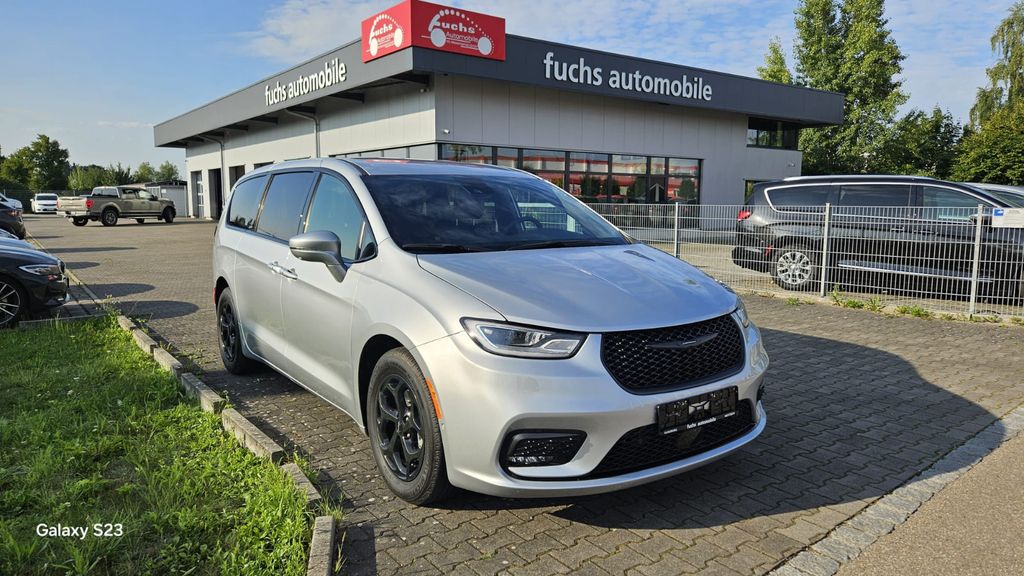Chrysler Pacifica 21.070 km 49.100 &euro; Augsburg 86165