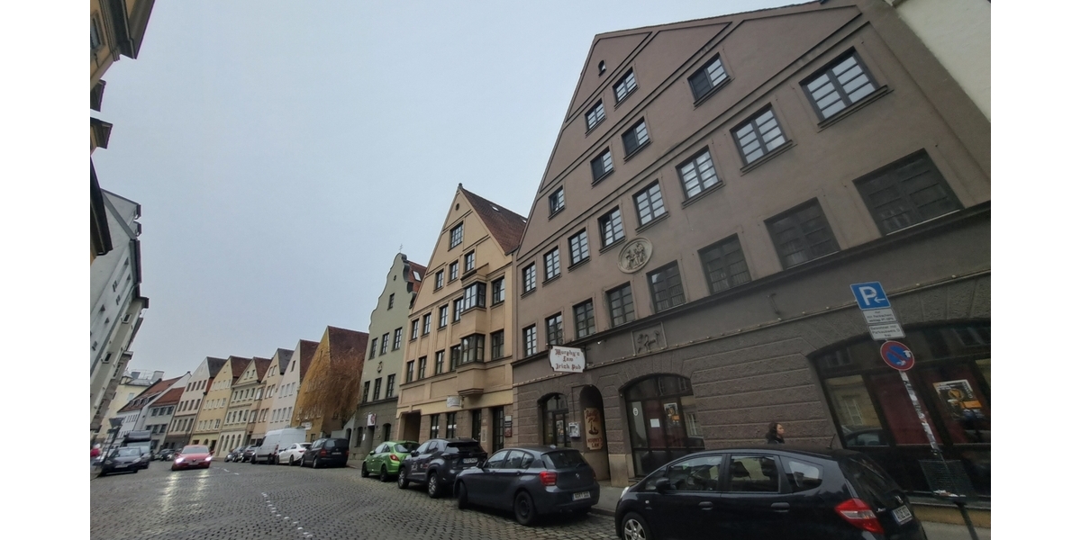 Haus im Haus! Große, denkmalgeschützte Altbauwohnung zum Selbstgestalten in der Augsburger Altstadt - Etagenwohnung Augsburg Innenstadt | Angebot:26773653