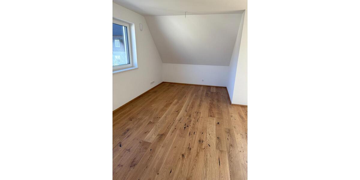 Dachgeschoßwohnung Dinkelscherben - 2 Zimmer, 66 m&sup2;, 1.000&euro; | Angebot:24390788