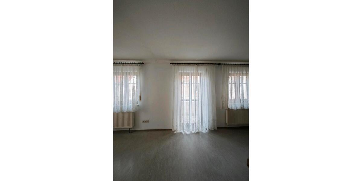 Etagenwohnung Augsburg Innenstadt - 3 Zimmer, 77 m&sup2;, 700&euro; | Angebot:25650992