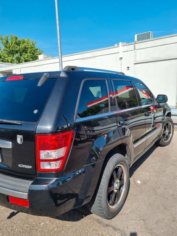 Grand Cherokee