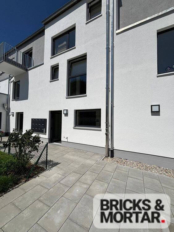 Moderne 2-Zimmer-NeubauWohnung mit Balkon zur Miete im Zentrum von Zusmarshausen - Erstbezug