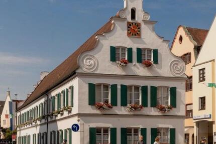 Wohnung Aichach - 3 Zimmer, 102 m&sup2;, 1.200&euro; | Angebot:25509691