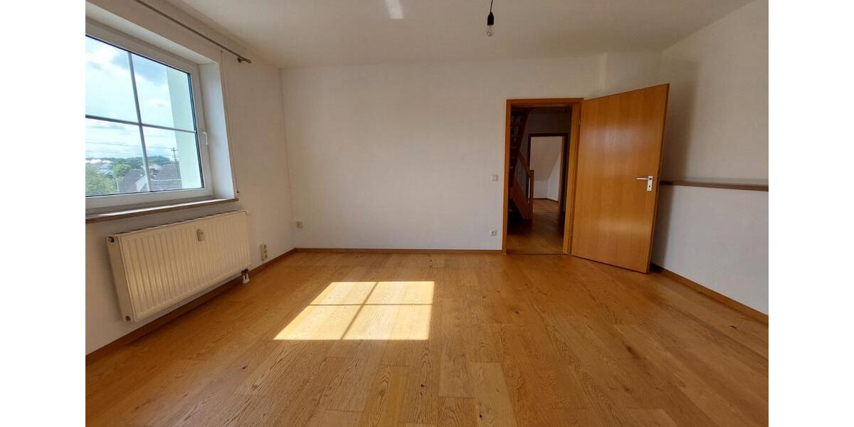 Maisonettenwohnung Welden - 5 Zimmer, 128 m&sup2;, 1.290&euro; | Angebot:26697937