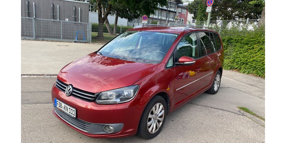 VW Touran 232.000 km 8.900 € Friedberg 86316