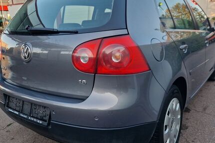 VW Golf 214.000 km 990 &euro; Augsburg 86167