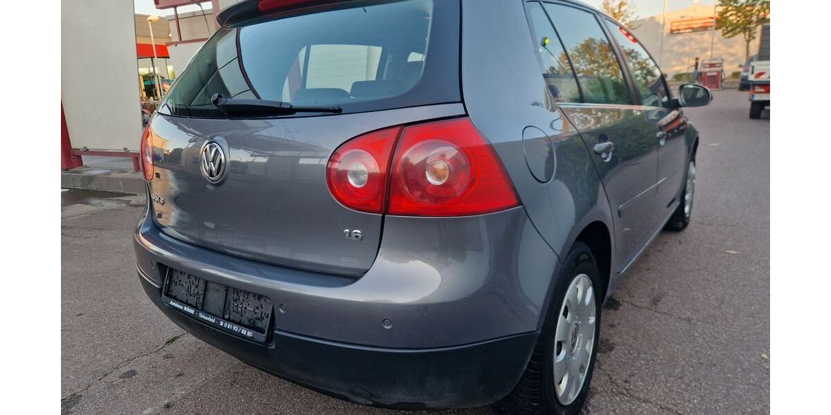 VW Golf 214.000 km 990 &euro; Augsburg 86167