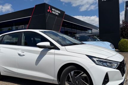Hyundai i20 26.200 km 16.490 &euro; Königsbrunn 86343