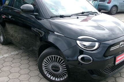 Fiat 500e 44.308 km 17.980 &euro; Augsburg 86179