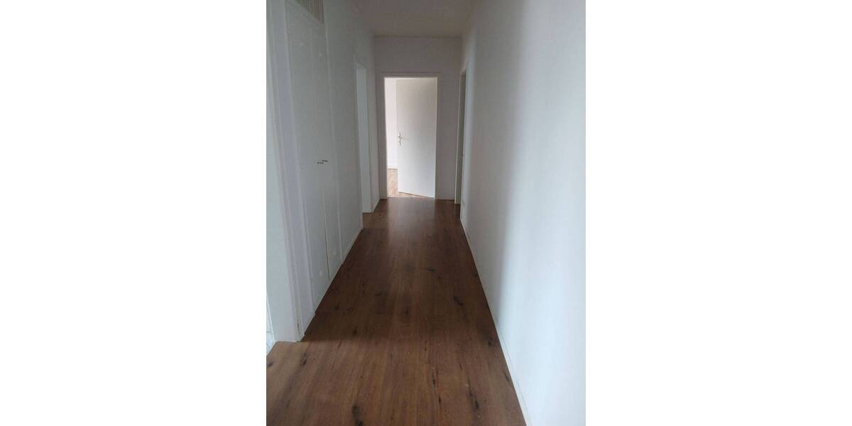Etagenwohnung Neusäß - 3 Zimmer, 69 m&sup2;, 864&euro; | Angebot:26453441