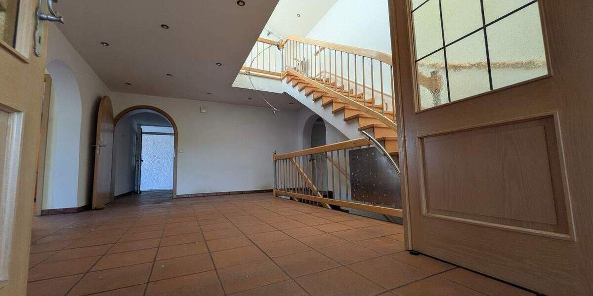 Einfamilienhaus Zusmarshausen Wollbach - 6 Zimmer, 250 m&sup2;, 585.000&euro; | Angebot:25796237