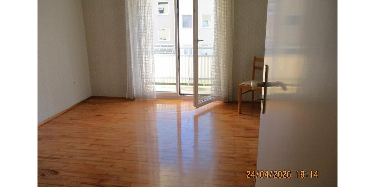 Etagenwohnung Augsburg Pfersee - 3 Zimmer, 69 m&sup2;, 149.000&euro; | Angebot:26960006