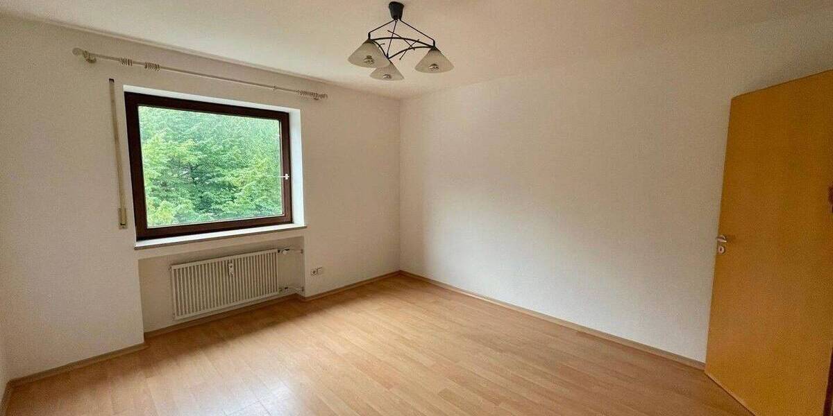 Etagenwohnung Augsburg Hochzoll - 3 Zimmer, 93 m&sup2;, 379.000&euro; | Angebot:23578381