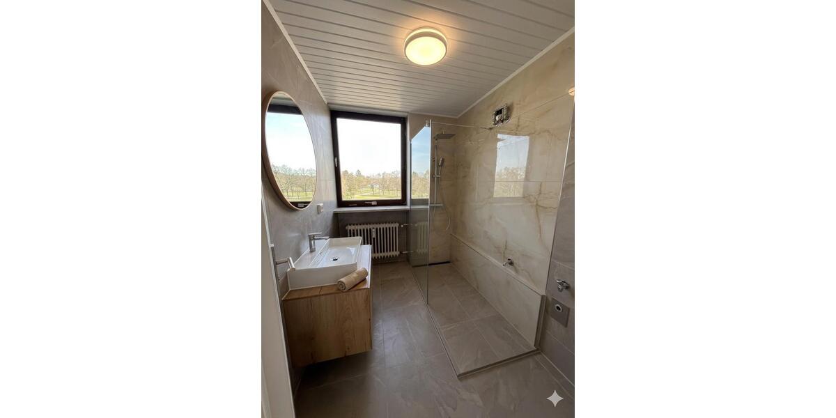 Etagenwohnung Augsburg Lechhausen - 2 Zimmer, 65 m&sup2;, 1.300&euro; | Angebot:26336661