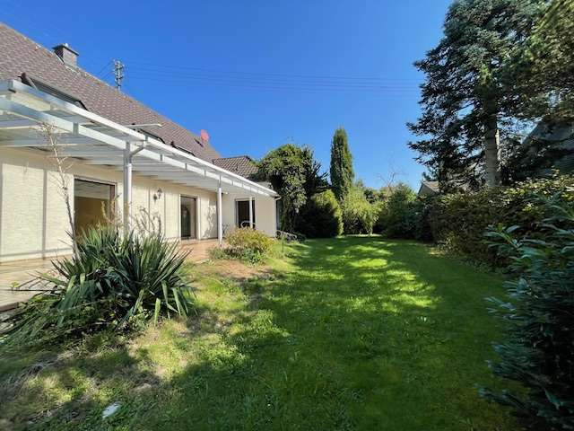 Einfamilienhaus Neusäß - 5 Zimmer, 220 m&sup2;, 769.000&euro; | Angebot:26819046