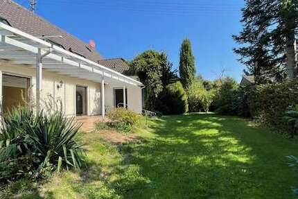 Haus Neusäß - 5 Zimmer, 220 m&sup2;, 769.000&euro; | Angebot:26819046