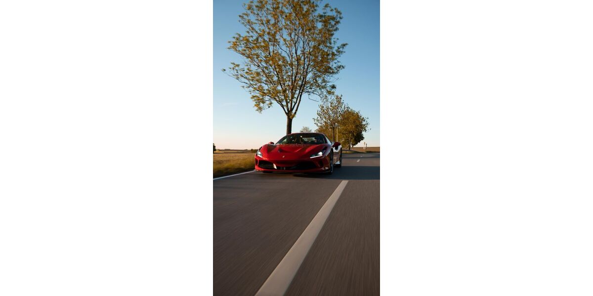 Ferrari F8 15.540 km 296.000 € Gablingen 86456