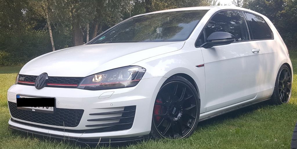 VW Golf 90.000 km 16.990 € Rieblingen 86637