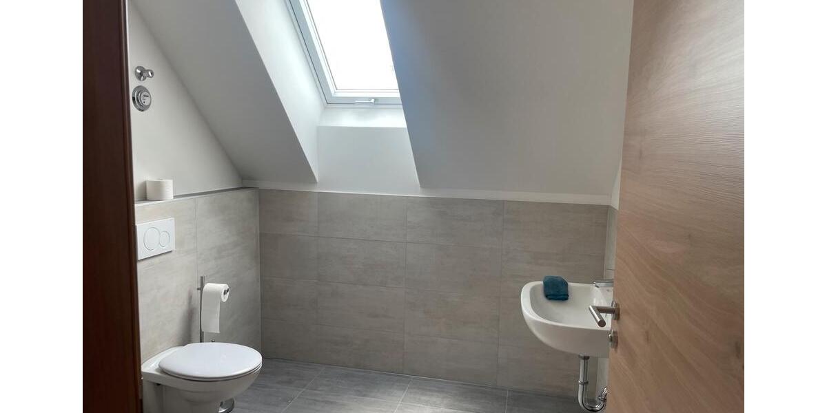 Dachgeschoßwohnung Altenmünster - 4 Zimmer, 95 m&sup2;, 1.150&euro; | Angebot:26473023