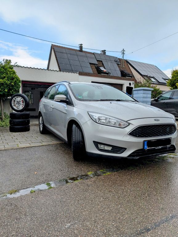 Ford Focus 218.900 km 8.600 € Kissing 86438
