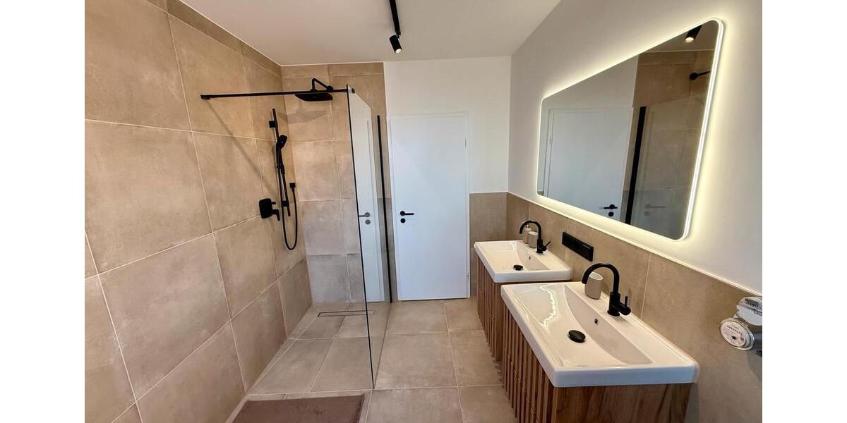Etagenwohnung Augsburg Haunstetten-Siebenbrunn - 3 Zimmer, 82 m&sup2;, 382.500&euro; | Angebot:26134355