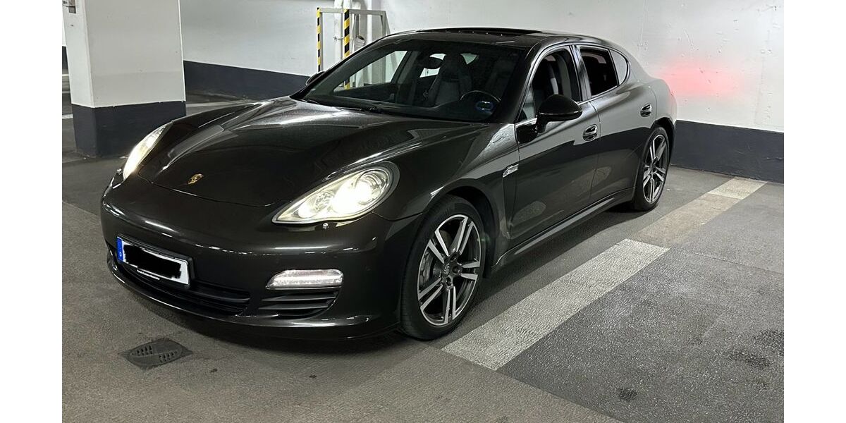 Porsche Panamera 190.000 km 26.900 &euro; Augsburg 86154