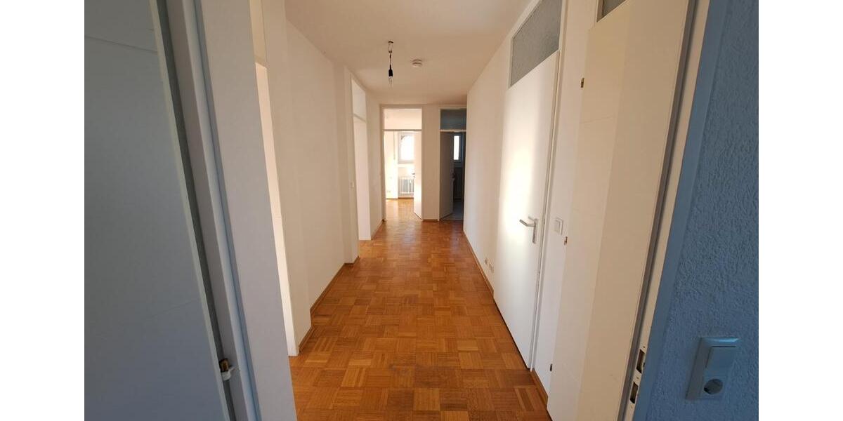 Etagenwohnung Neusäß - 3 Zimmer, 105 m&sup2;, 349.000&euro; | Angebot:27021012