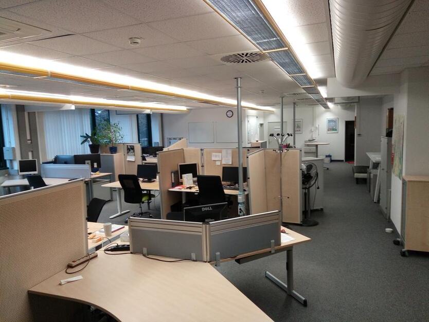 Arbeitsplätze in hellem und freundlichen Großraumbüro in Augsburg - All-in-Miete zimmer