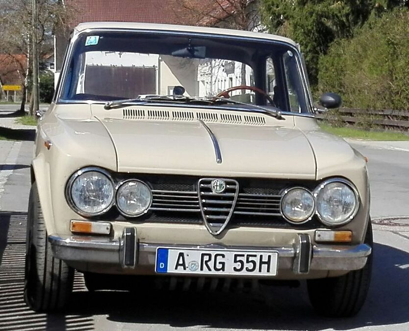 Alfa Romeo Giulia 99.999 km 32.500 € Augsburg 86165