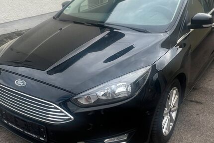 Ford Focus 125.000 km 5.495 € Augsburg 86156