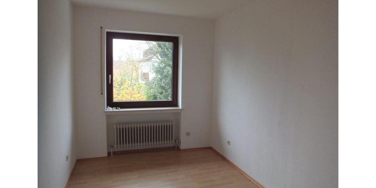 Reihenhaus Königsbrunn - 4 Zimmer, 103 m&sup2;, 1.555&euro; | Angebot:26579609